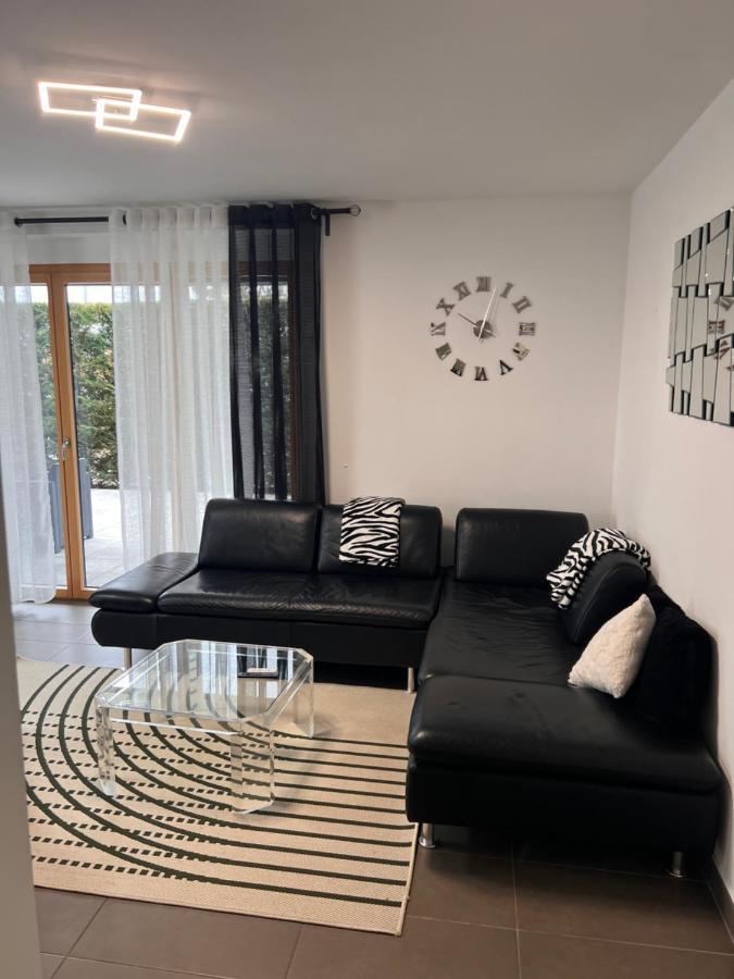 Appartement Red Jardin Tres Calme แซ็ง-ลุยส์ ภายนอก รูปภาพ