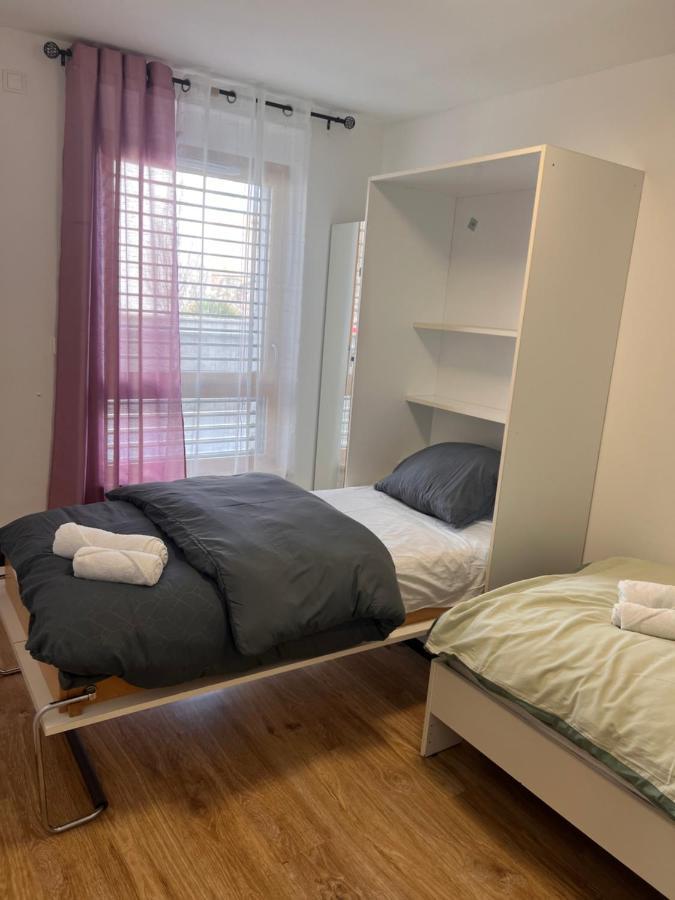 Appartement Red Jardin Tres Calme แซ็ง-ลุยส์ ภายนอก รูปภาพ